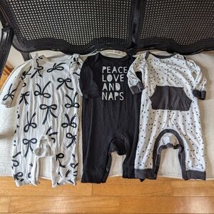 Cat & Jack Baby Girl 3-6M Cute Bows, Stars,+ Black & White Fall Rompers Bundle